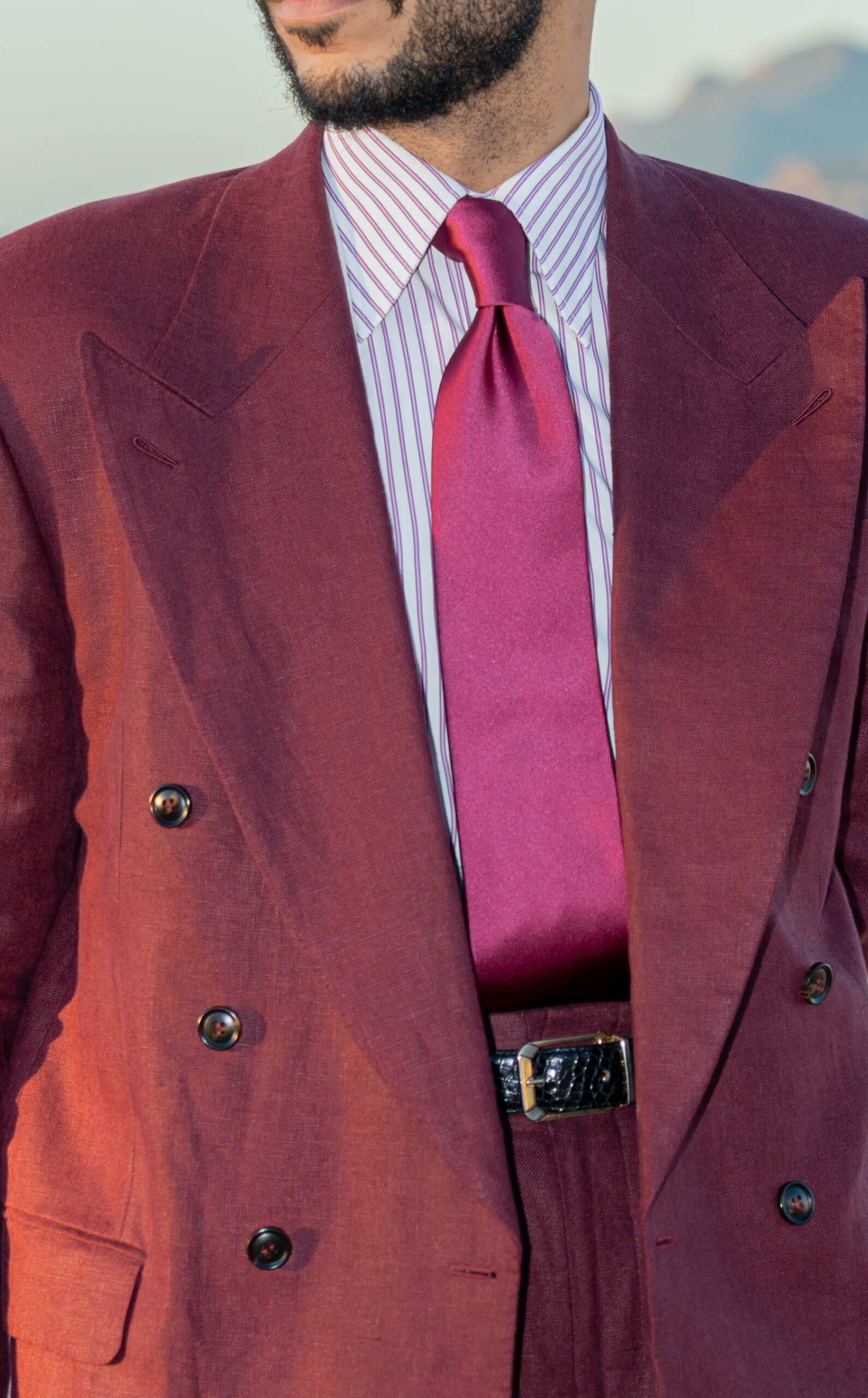 Cravate bordeaux uni – Soie satin 3 plis - Faite main à Paris