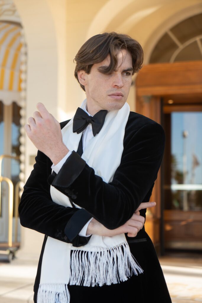 White tuxedo scarf, plain pure silk satin worn open around the neck, Dare in Paris