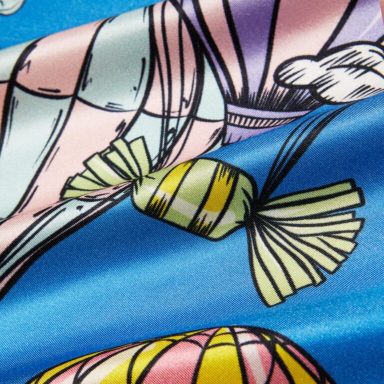 Foulard soie haut de gamme bleu & jaune, L'Envol des gourmandises