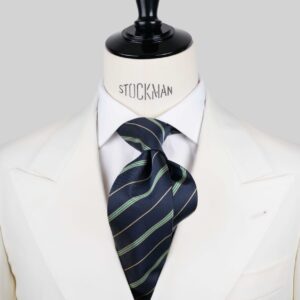Cravate club bleu – Soie tissée 3 plis artisanale – Faite main à Paris