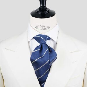 Cravate bleu profond à rayures – Soie tissée 3 plis artisanale