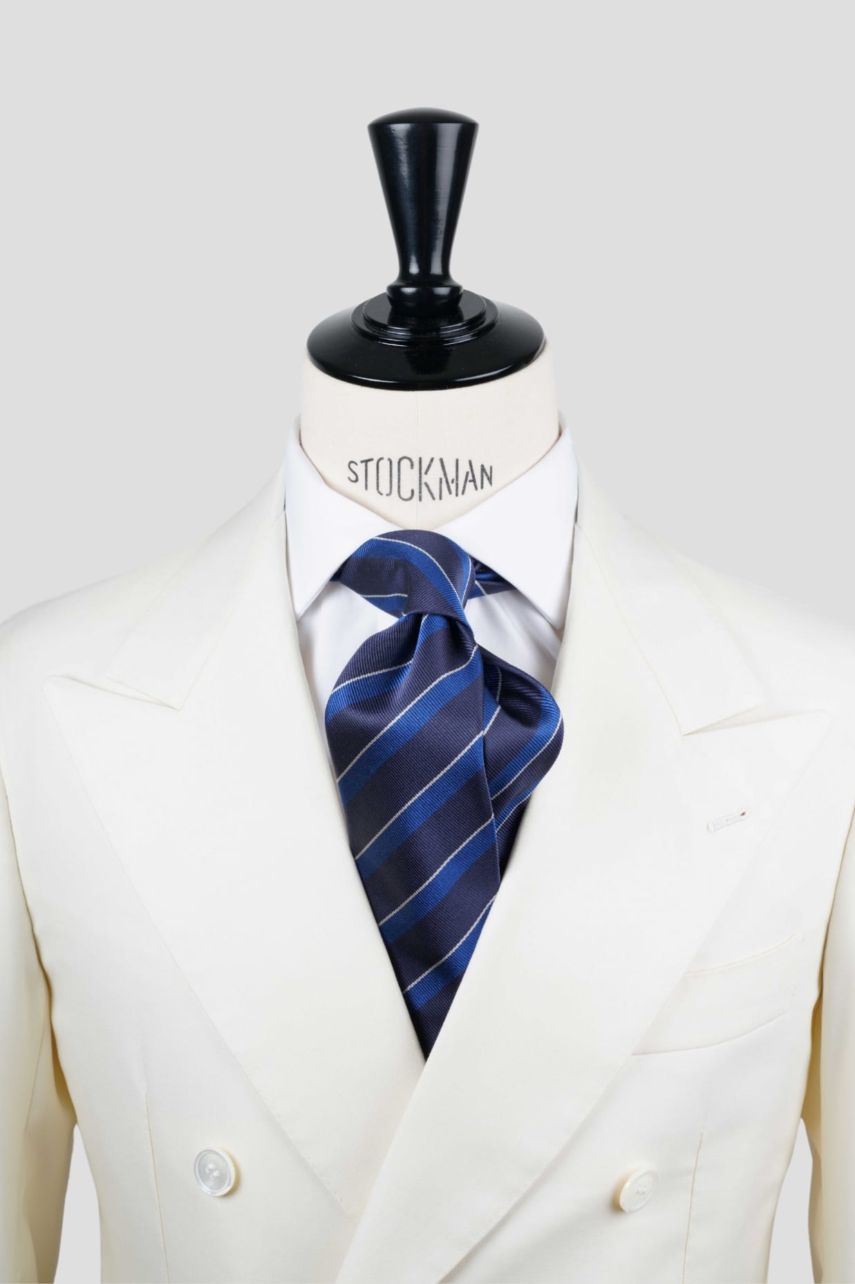 Cravate club bleu marine - Soie tissée 3 plis artisanale