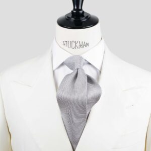 Cravate grise – Etamine de soie tissée – 3 plis artisanale