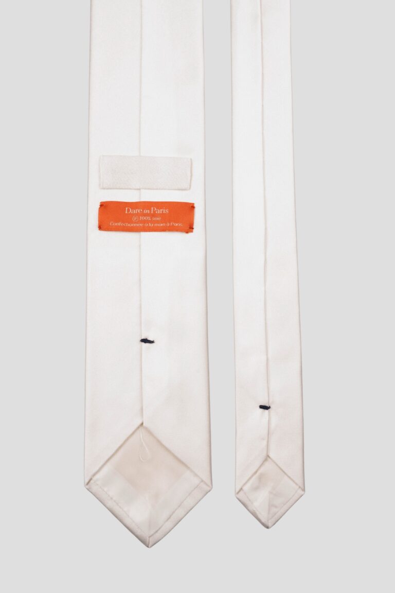 Cravate blanche unie – Soie satin 3 plis - Faite main à Paris