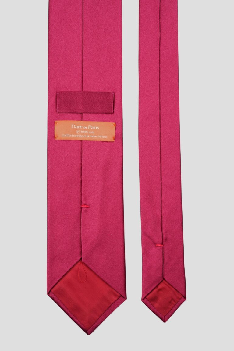 Cravate bordeaux uni – Soie satin 3 plis - Faite main à Paris