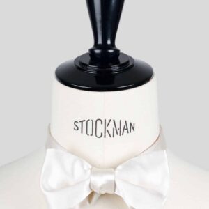 Nœud papillon blanc cassé satin de soie – L’Intemporel – Fait main à Paris