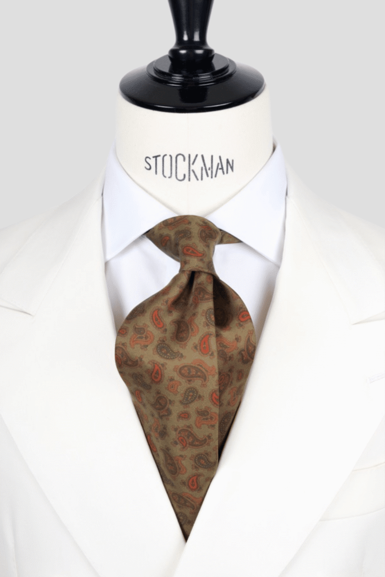 Cravate verte motif cachemire - Soie imprimée 3 plis artisanale